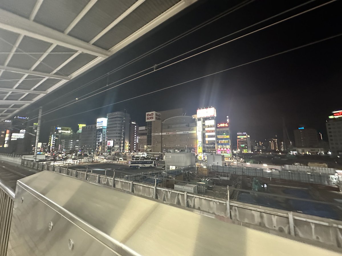 年越す前に地元帰ってこれたーー！
名駅前暗くない？！