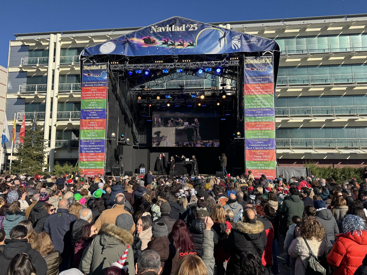 JavierAyalaO's tweet photo. Gracias Fuenlabrada por despedir el año con tanta alegría en la plaza de la Constitución con la Fiesta Preúvas. Un millón de gracias a nuestra pregonera de lujo, Inés Hernanz, y al fuenlabreño Dj Verse por ese ritmo tan contagioso.
#FuenlabradaBrilla #Preuvas Yo💖Fuenlabrada https://t.co/sokzYM1nPL