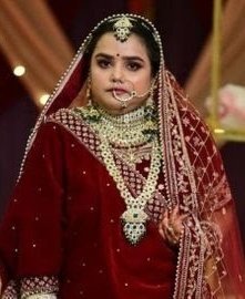 Delhiite_'s tweet photo. Two States, Two Brides, Same Story: Marriage Turns Deadly as Dowry Demands End in Alleged Murders.

1. Muzaffarpur: A newly married woman Khushbu Kumari (28) was found dead on her bed just 5 months after marriage.
- Her Father alleges ₹51 lakh cash and ₹70 lakh jewellery were given at marriage. After 2 months, husband, his parents tortured Khushbu, pressuring for Fortuner car and Delhi–Patna flat. Police probing.

2. Dholpur: A 25-year-old 8 months pregnant woman, Anjana, died under suspicious conditions.
- Her parents allege she was poisoned for extra dowry. Married for 4 years to Deva Saini.

👉 Police has begun investigation.