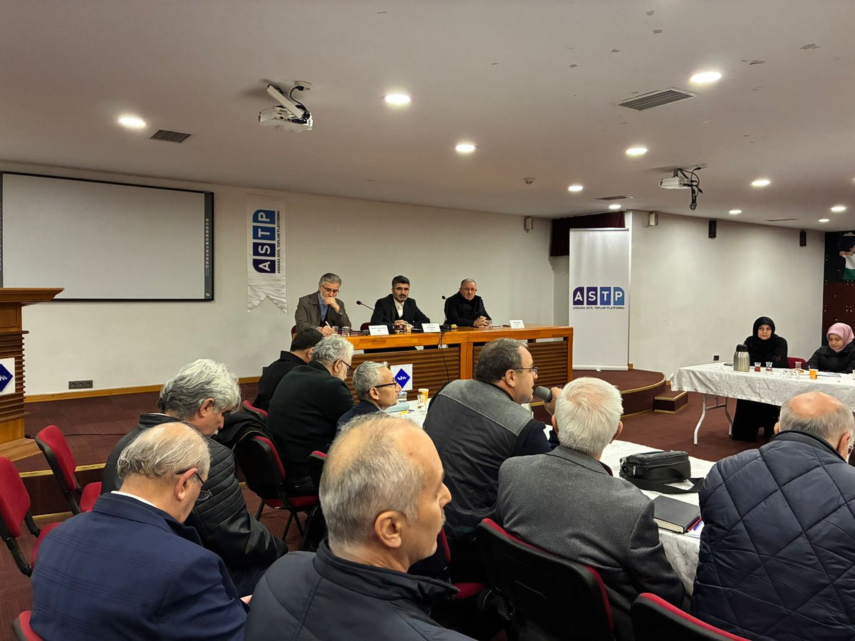 akyuzunal's tweet image. Eğitim 360 Platformu olarak, 

Eğitimde Sivilleşme ve Sivilleşmede Sivil Toplum Kuruluşlarının Rolü 
Prof Dr Bayram Özer ile 

Çalıştayı Rapor Sunumunu 
Ankara’da yaptık. 

@astpankara @onderihlankara