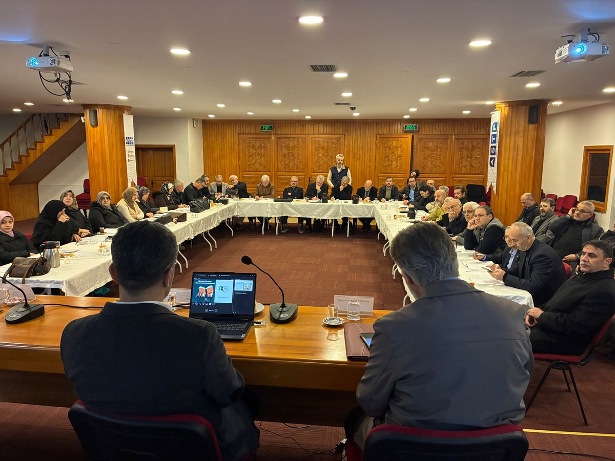 akyuzunal's tweet image. Eğitim 360 Platformu olarak, 

Eğitimde Sivilleşme ve Sivilleşmede Sivil Toplum Kuruluşlarının Rolü 
Prof Dr Bayram Özer ile 

Çalıştayı Rapor Sunumunu 
Ankara’da yaptık. 

@astpankara @onderihlankara