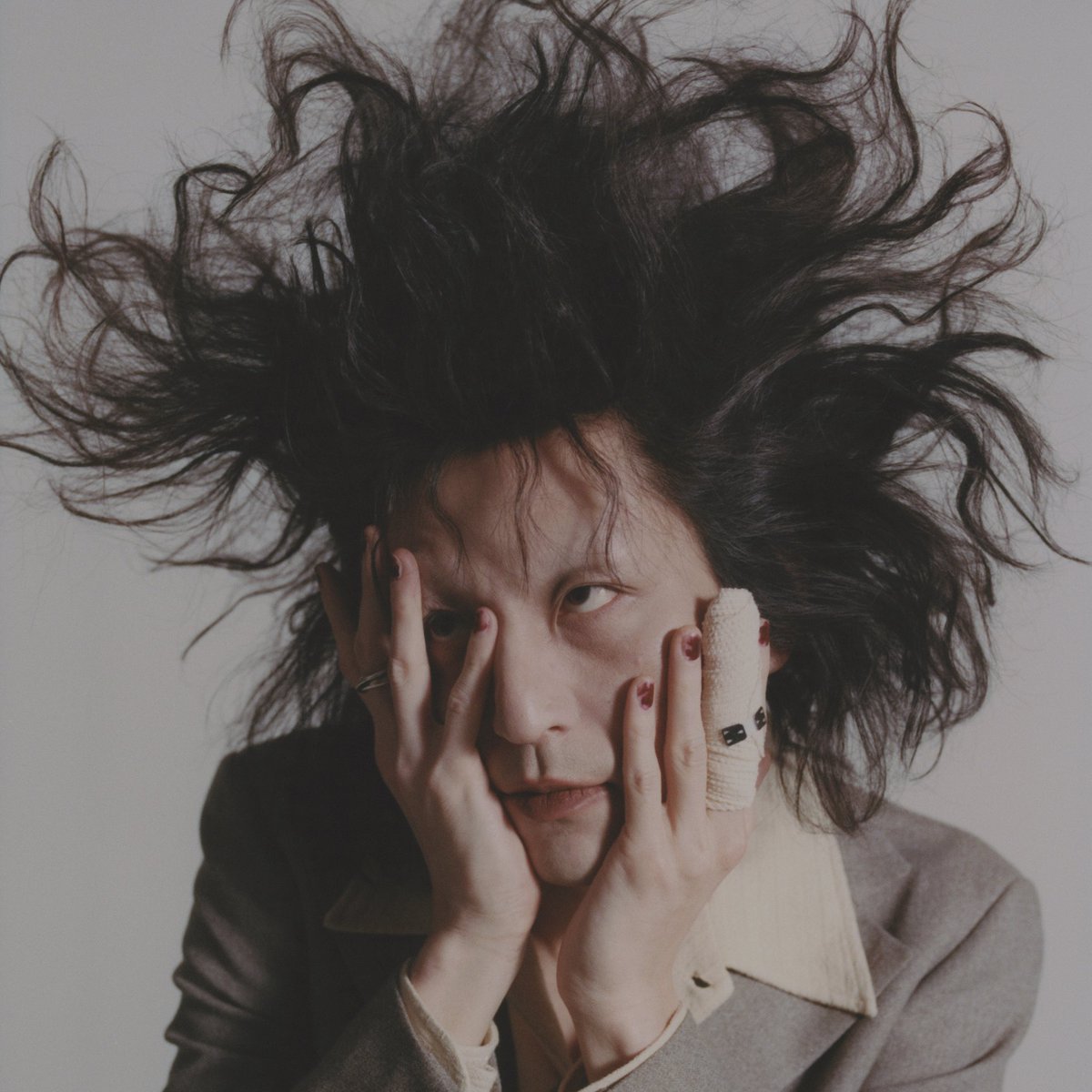 【200部限定】志磨遼平 写真集 『MYTHOLOGY』 200部限定】志磨遼平 写真集 『MYTHOLOGY』 200部限定】志磨遼平 写真