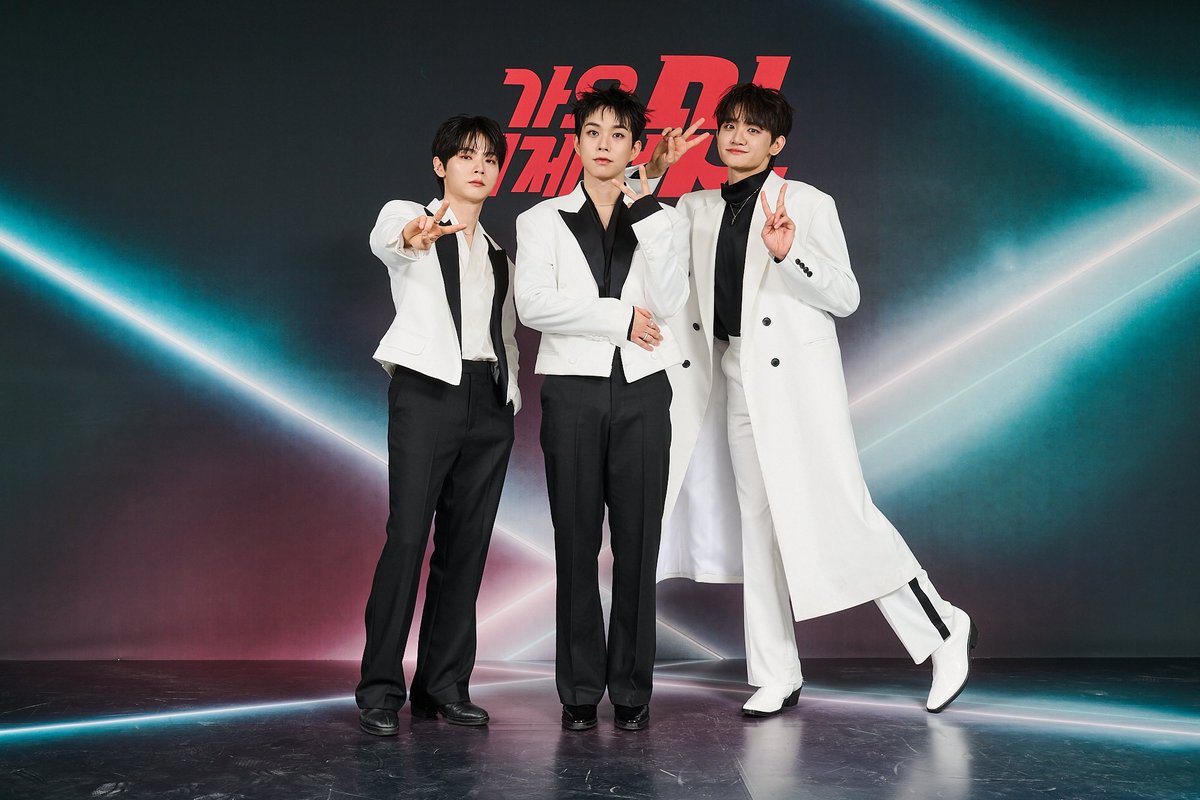 #루시 가요대제전 포토월📸💞