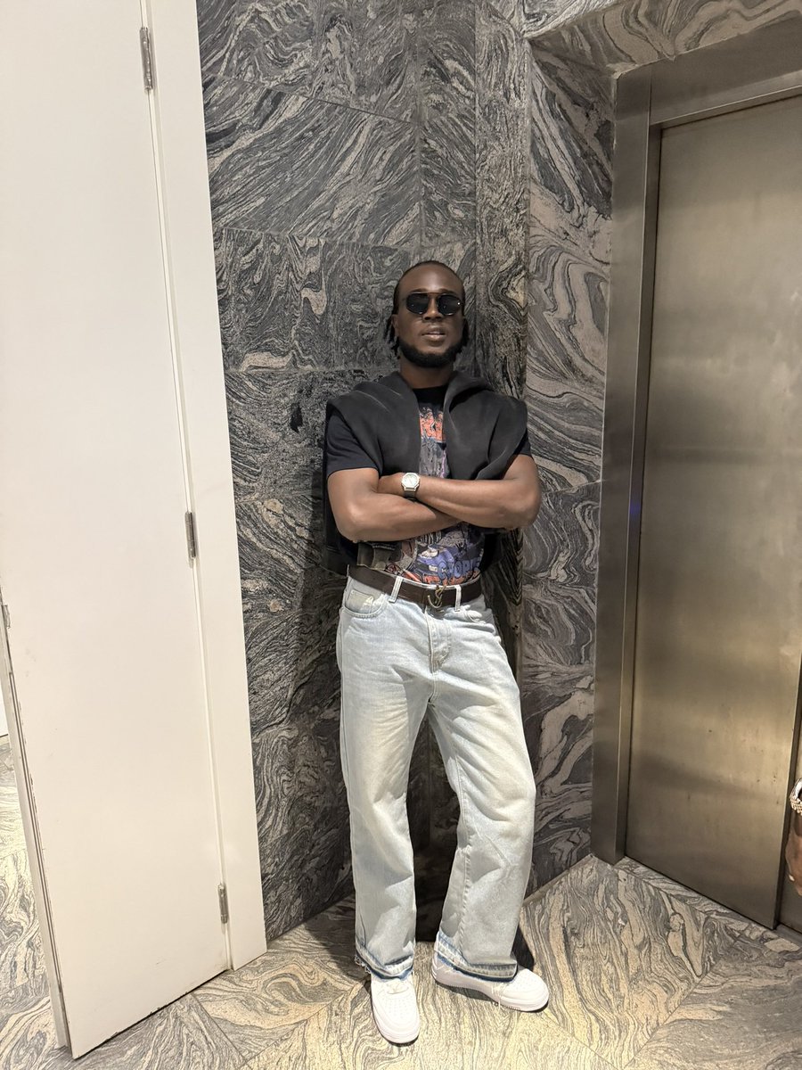 OBOGE• tweet media