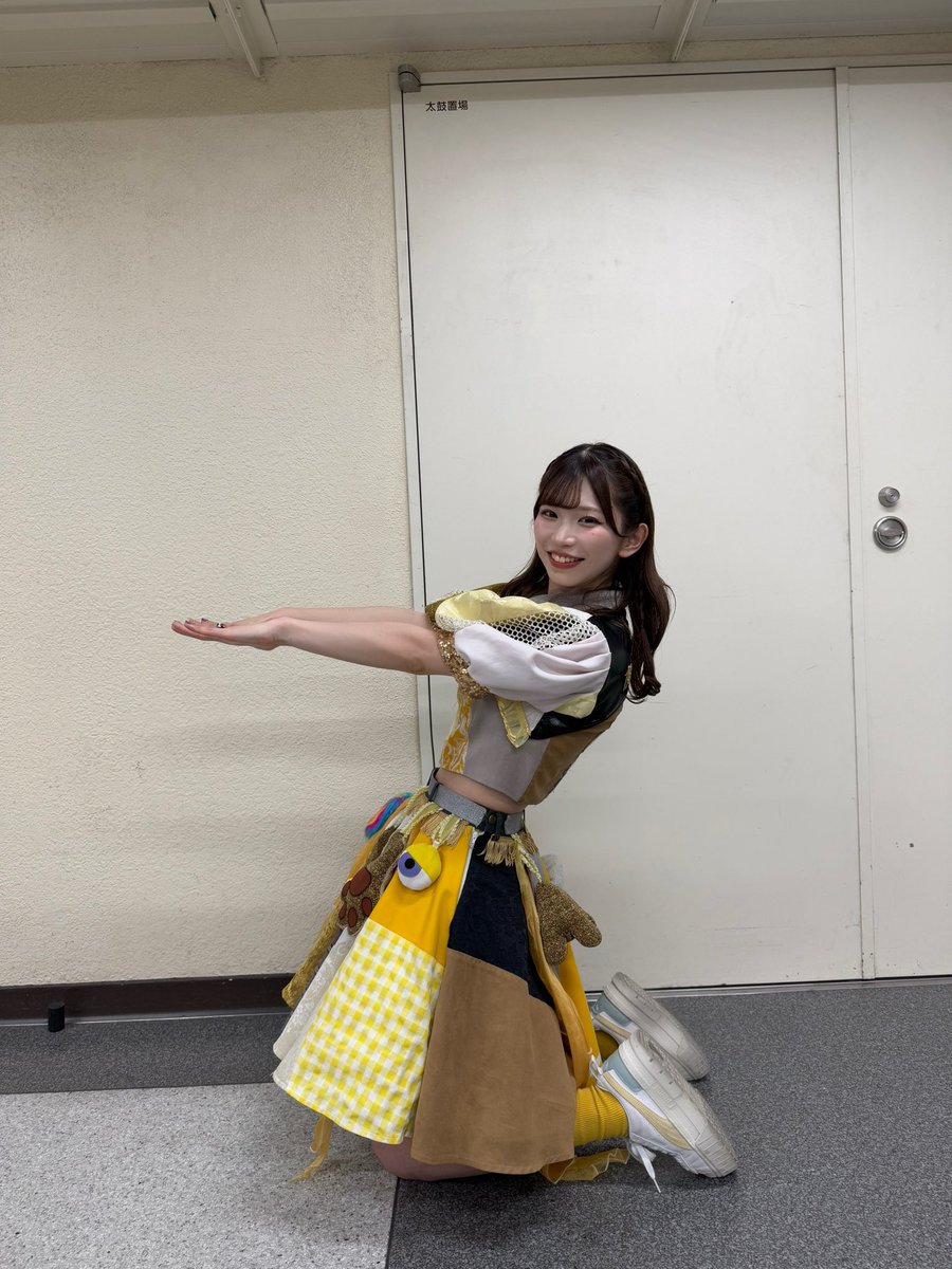 LEONA_MAME96's tweet photo. #ももいろ歌合戦
豆柴の大群、クロちゃんといっし���にアイドルメドレーに出演させていただきました！⭐️
13年間モノノフな私、大歓喜です
みんなでずっと緊張してたけど、モノノフさんがあったかくて、楽しくてあっという間の時間でした！
本当にありがとうございました！！！ https://t.co/9P1TbasnMe