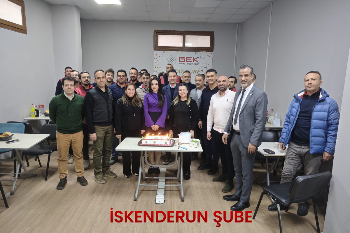 Yeni yılı tüm şubelerimizde aynı heyecanla karşıladık.
2026’nın sağlık, mutluluk, başarı ve verimlilik getirmesini diliyoruz.
#güneyeczakooperatifi #yeniyilinizkutluolsun
