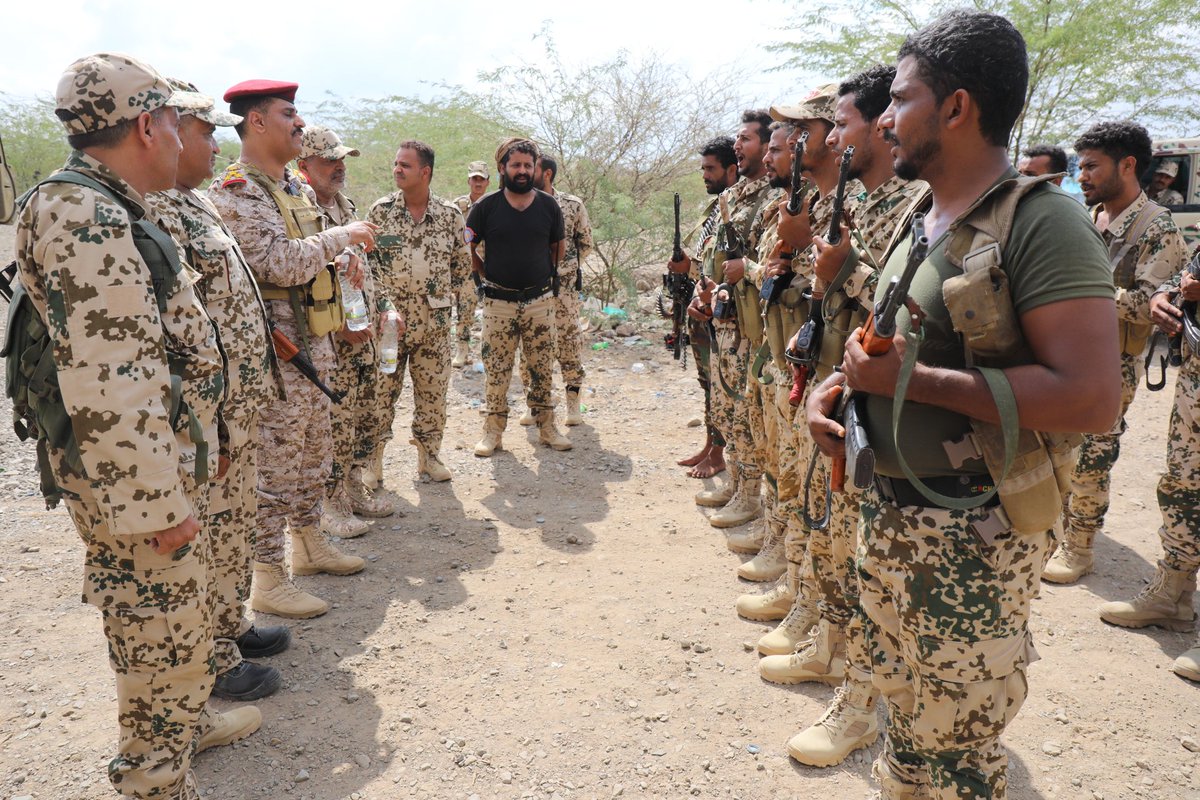 alkumaim_m's tweet image. ماذا كنتم تتوقعون مني؟
أن أشيطن المقاومة الوطنية؟
أن أنجرّ خلف انفعالٍ لحظي، أو ضغط آني، فأكسر قوة وطنية كاملة؟
هل يُعقل أن أشيطن قواتٍ تضم خير الرجال، وخير الأبطال، وخير المقاتلين، وخير الجمهوريين، وخير أبناء اليمن؟
هل أشيطن قوةً تشكّلت من رأس السهم وأصحاب الأرض – أبناء تهامة،…