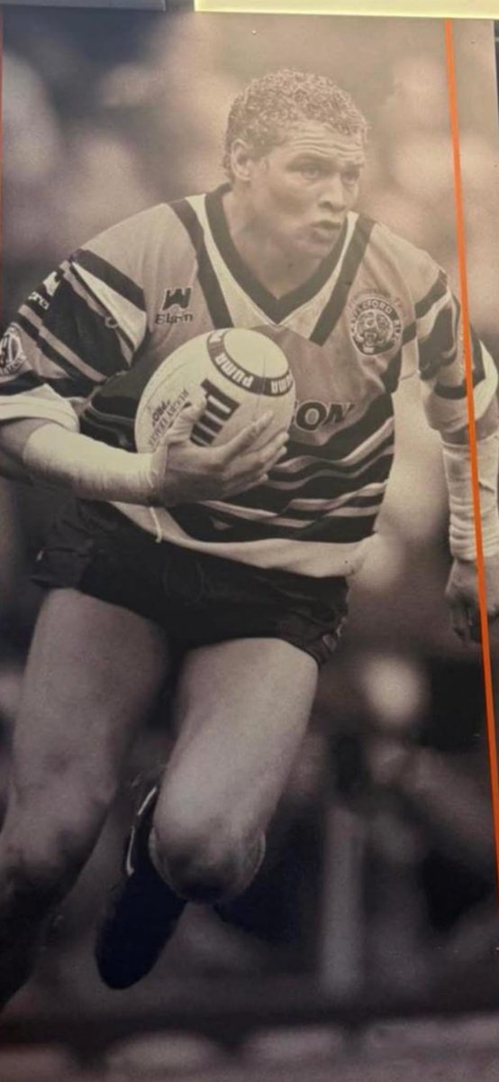 20 years ago we lost this lad ST JOHN ELLIS..a fantastic bloke great friend and a great player...we had some great times mate..🏉🏉👌🍺🍺🍺