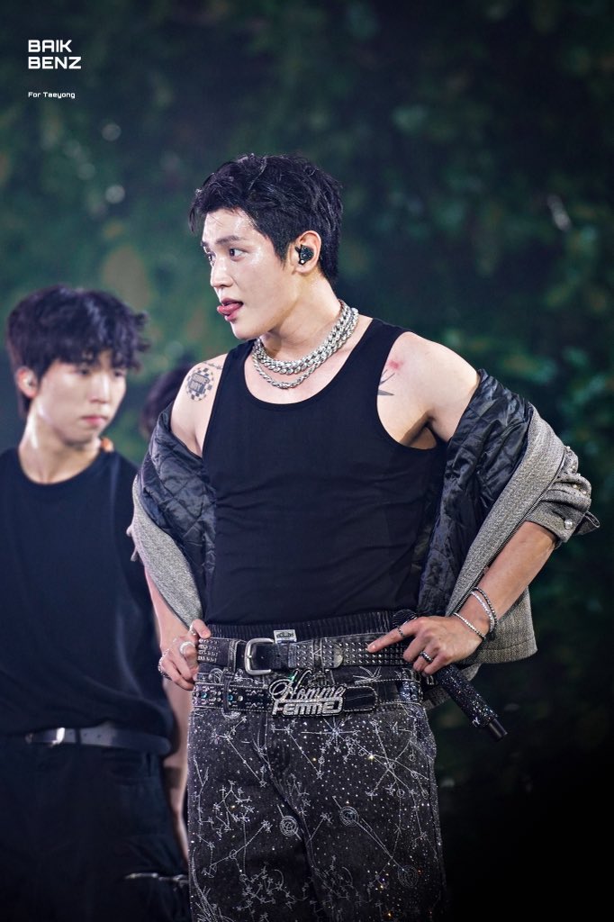 LEE TAEYONG BASE tweet media