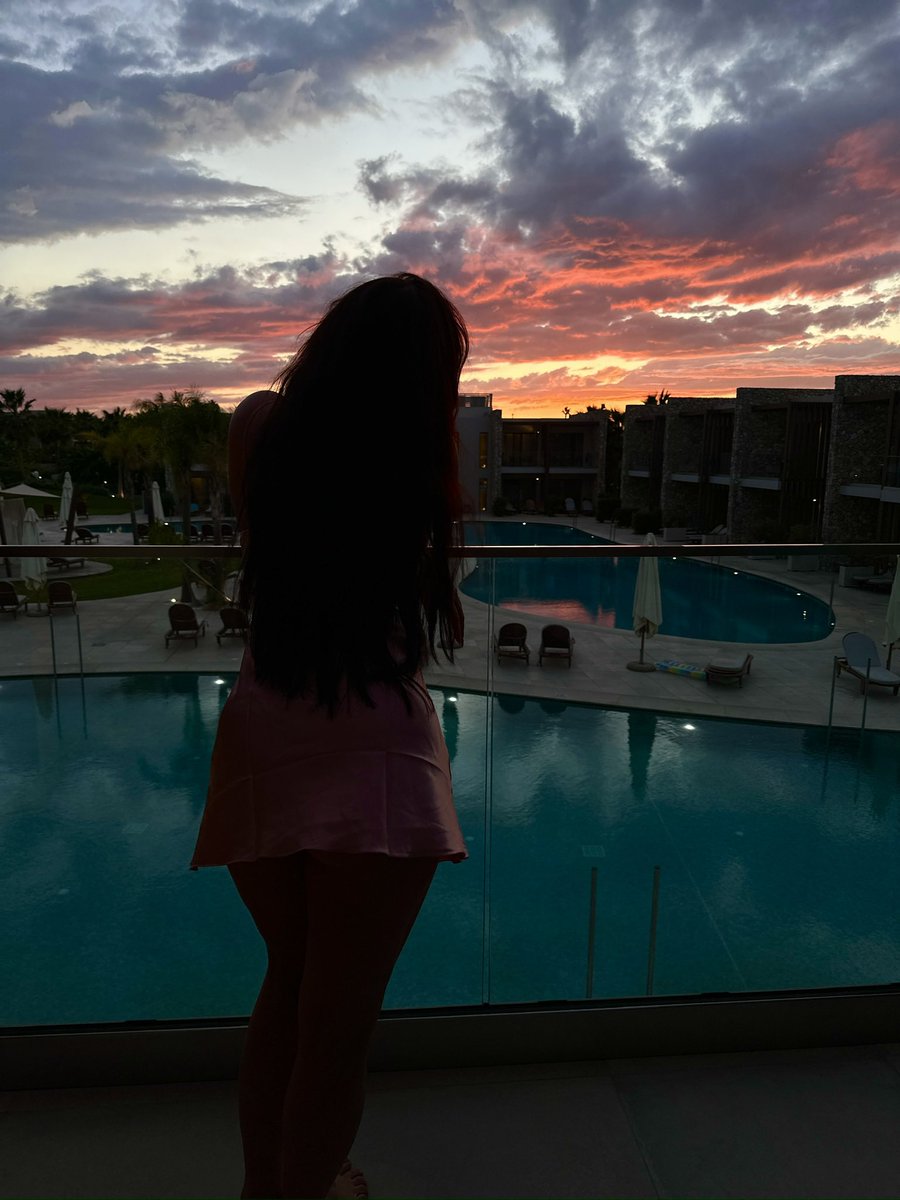 AthenaAryn's tweet image. Waiting for 2026❤️