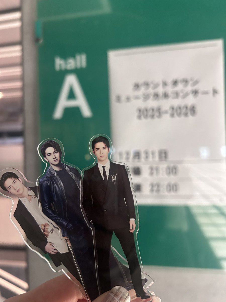 __sr1274's tweet photo. おかげさまで、こちらも現場納めと同時に年が明けて現場初めでした、ありがとう🙂‍↕️ https://t.co/FGdaW0AMw4