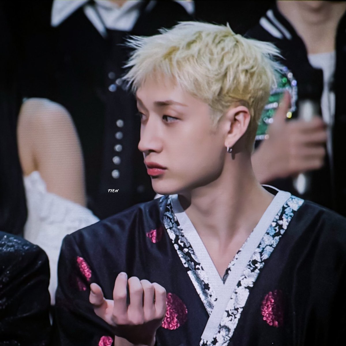 juridicobangchn's tweet image. INSANEEEE SIDE PROFILE