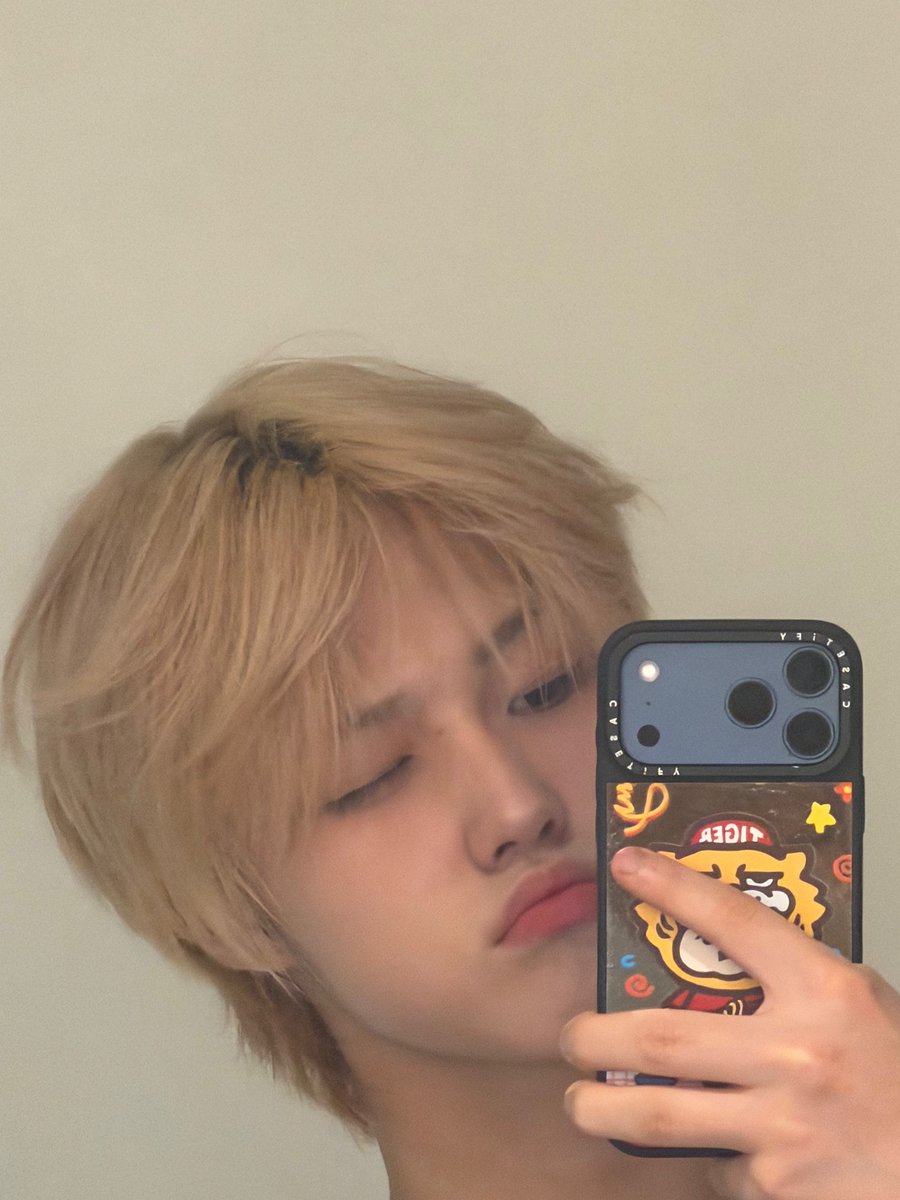 AHOF (아홉) Weverse Updates tweet media