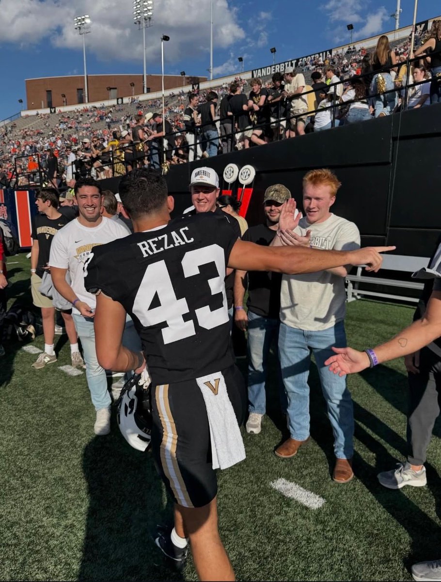 Good Luck Today Dom in the Reliaquest Bowl🏈 Proud of you #ET <a href="/dominic_rezac/">Dominic Rezac</a>