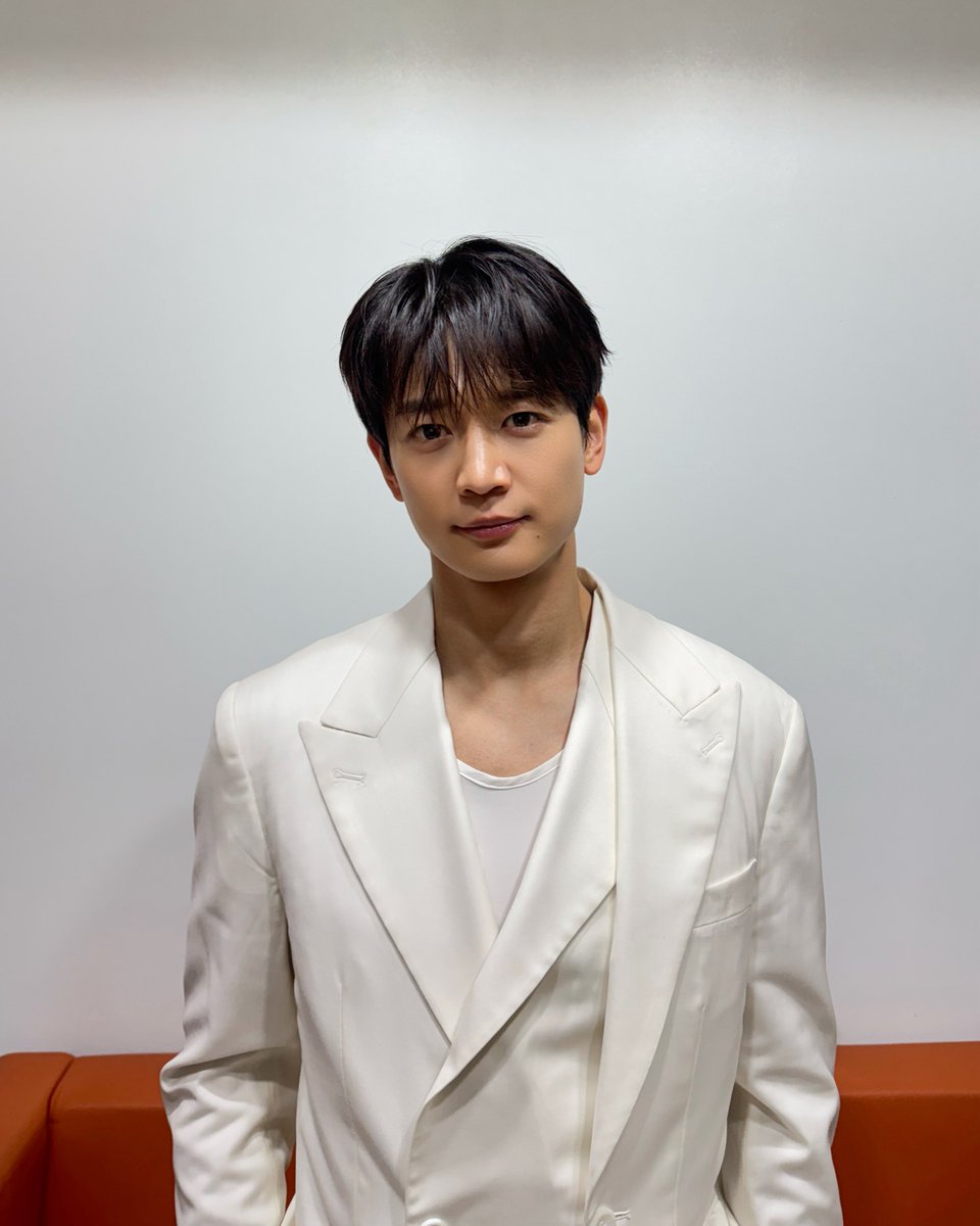 SHINee's tweet image. 2026년도 우리 TEMPO로💎.

#MINHO #민호
#SHINee #샤이니 
#가요대제전 #MBC가요대제전 
#2025MBC가요대제전