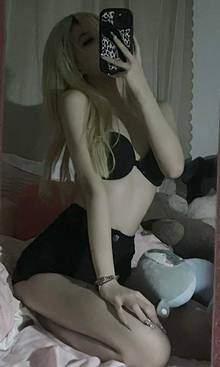 今天X的点赞心心❤️都变成烟花🎆了诶

Happy New Year新年快乐哦

⡰⠛⠛⢷⡄⣐⣿⣿⣦⣴⣿⣿⣆
⠀⠀⠀⣸⠆⣿⣿⣿⣿⣿⣿⣿⣿
⠀⢀⡼⠋⠀⠈⢿⣿⣿⣿⣿⡿⠁
⠸⠷⠶⠶⠆⠀⠀⠙⠻⠟⠋⠀⠀
⡰⠛⠛⢷⡄⠀⠀⢀⡴⠋⠉⠀⠀
⠀⠀⠀⣸⠆⠀⠀⣼⠟⠛⠳⣦⠀
⠀⢀⡼⠋⠀⠀⠀⣿⠀⠀⠀⣿⠀
⠸⠷⠶⠶⠆⠀⠀⠙⣄⣀⣠⠋⠀