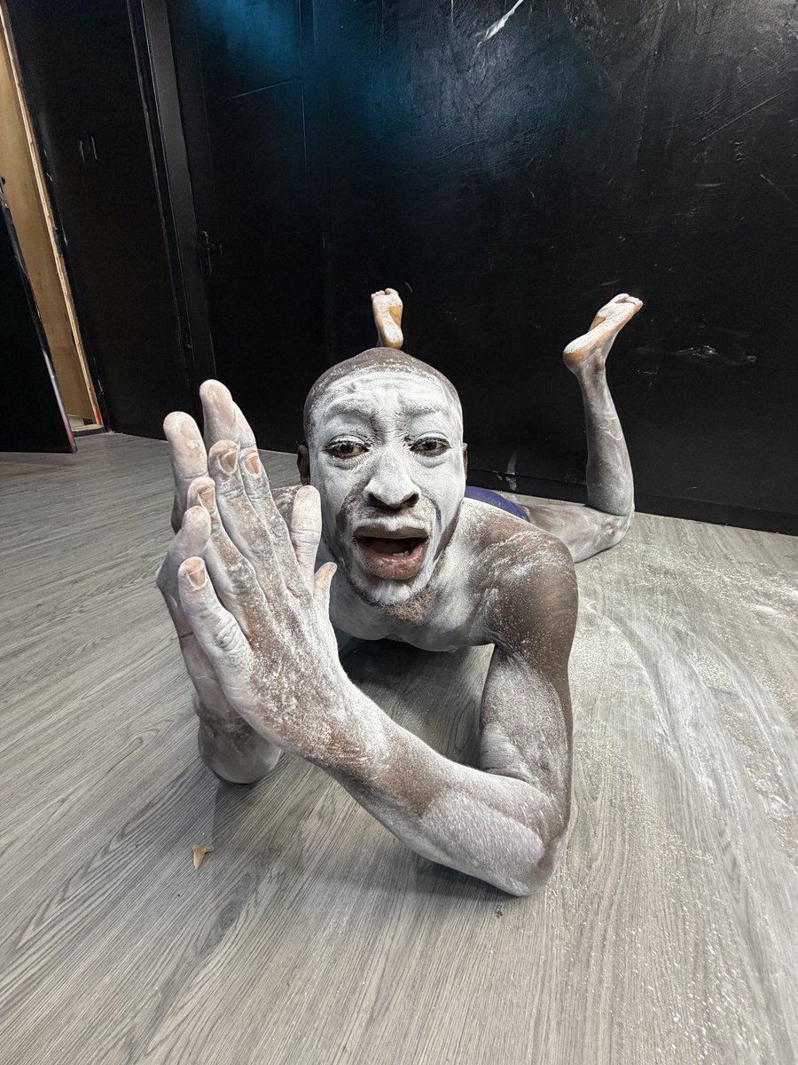 carterefe__'s tweet image. GOD NA ME FIRST BEG YOU🙏MAKE 2026 BETTER FOR  ME AND YOU❤️🙏