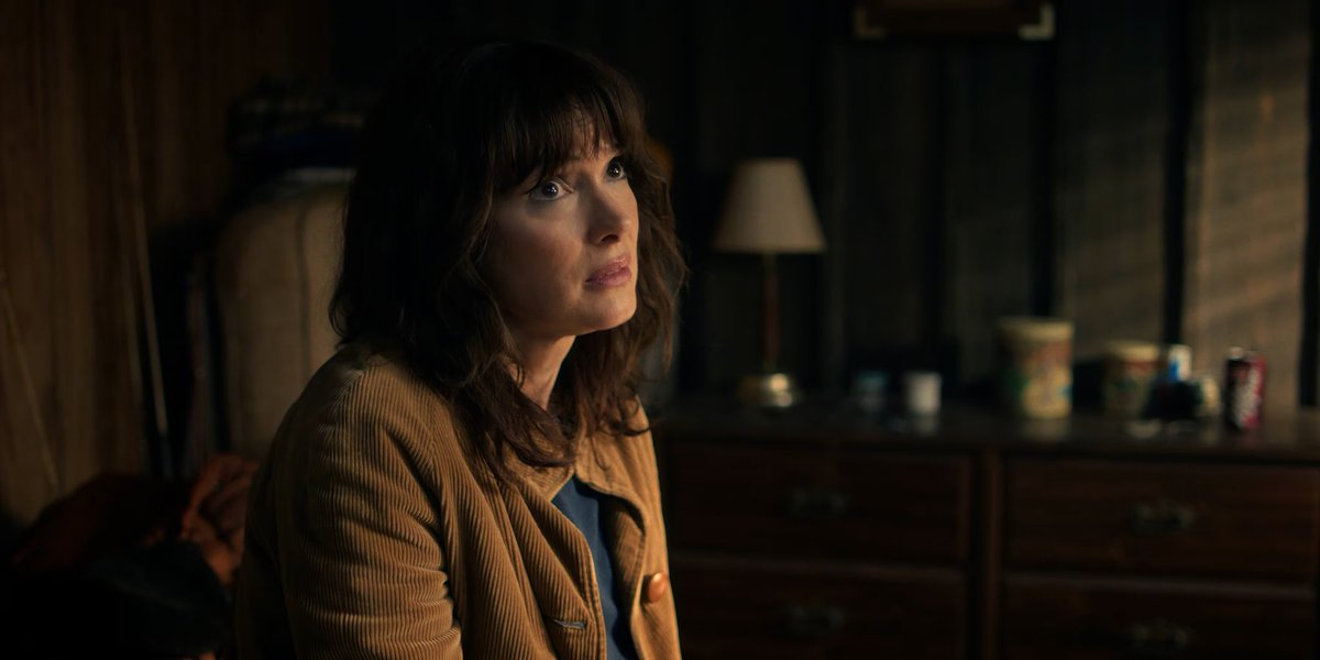 winonalhryder's tweet image. goodbye, joyce byers. i’ll love you forever 🤍