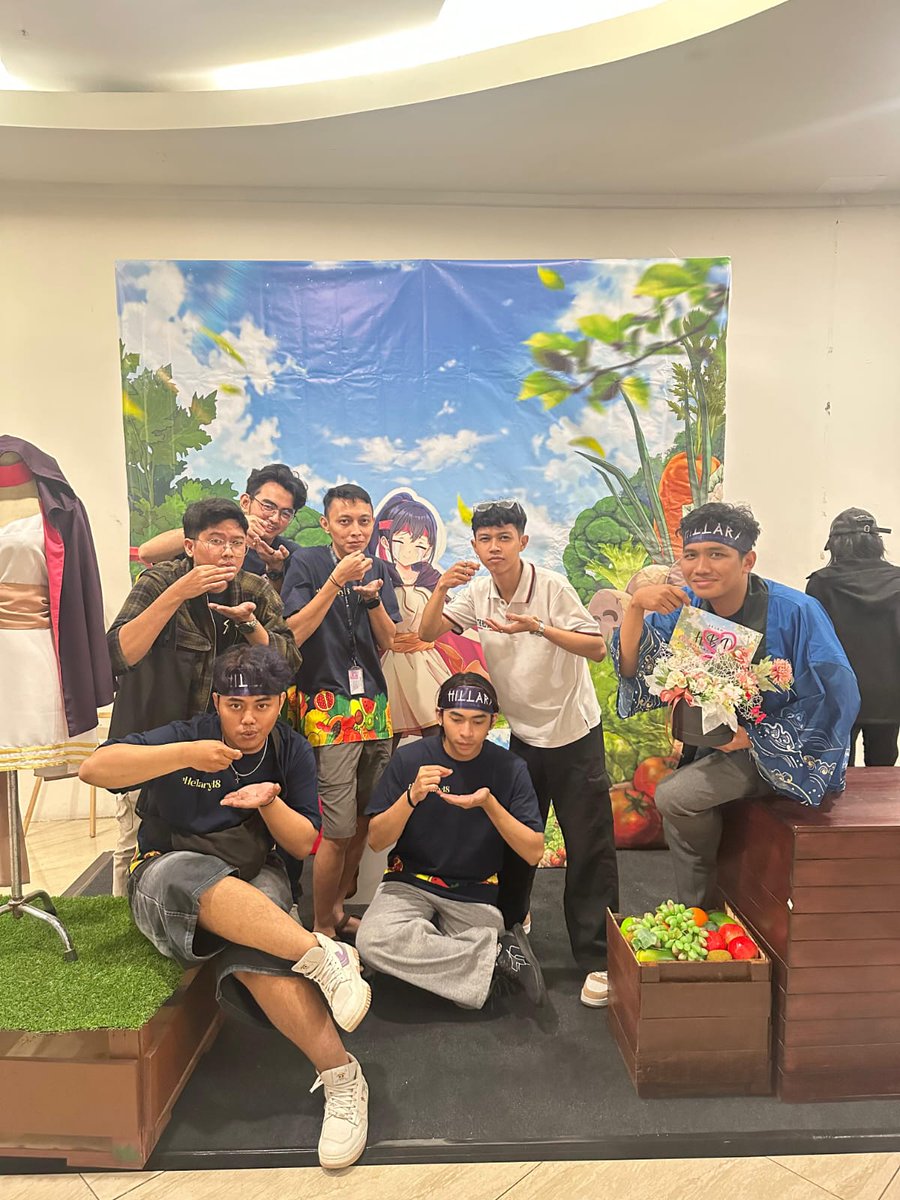 bospideyy's tweet image. 2025 yang keren, tetap bersama musuh terlihat aku butuh medkit tetap waspada pergi ke zona aman maju maju maju ges🤙 @raditheozeo @dittt____ @hananto_hugo @piowneer @MohAzmilF