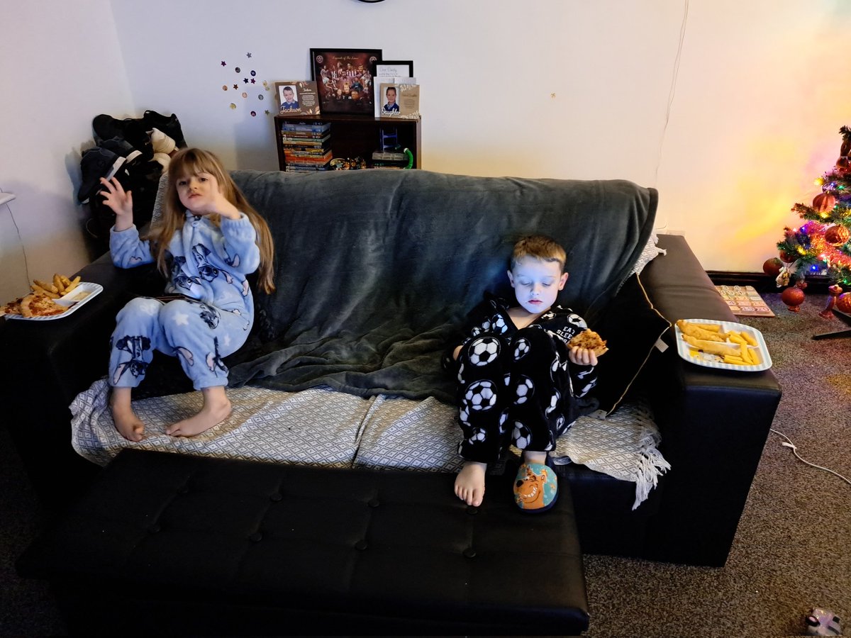 Well, thats us, ending 2025 with a dominos (and Jacks losing another tooth 😂🧚‍♀️) Best wishes and good health to all, we go again in 2026. HAPPY NEW YEAR ❤️ <a href="/JacksonJBryan2/">Jackson Bryan</a> <a href="/AubreyEdenBryan/">Aubrey Eden Bryan</a>