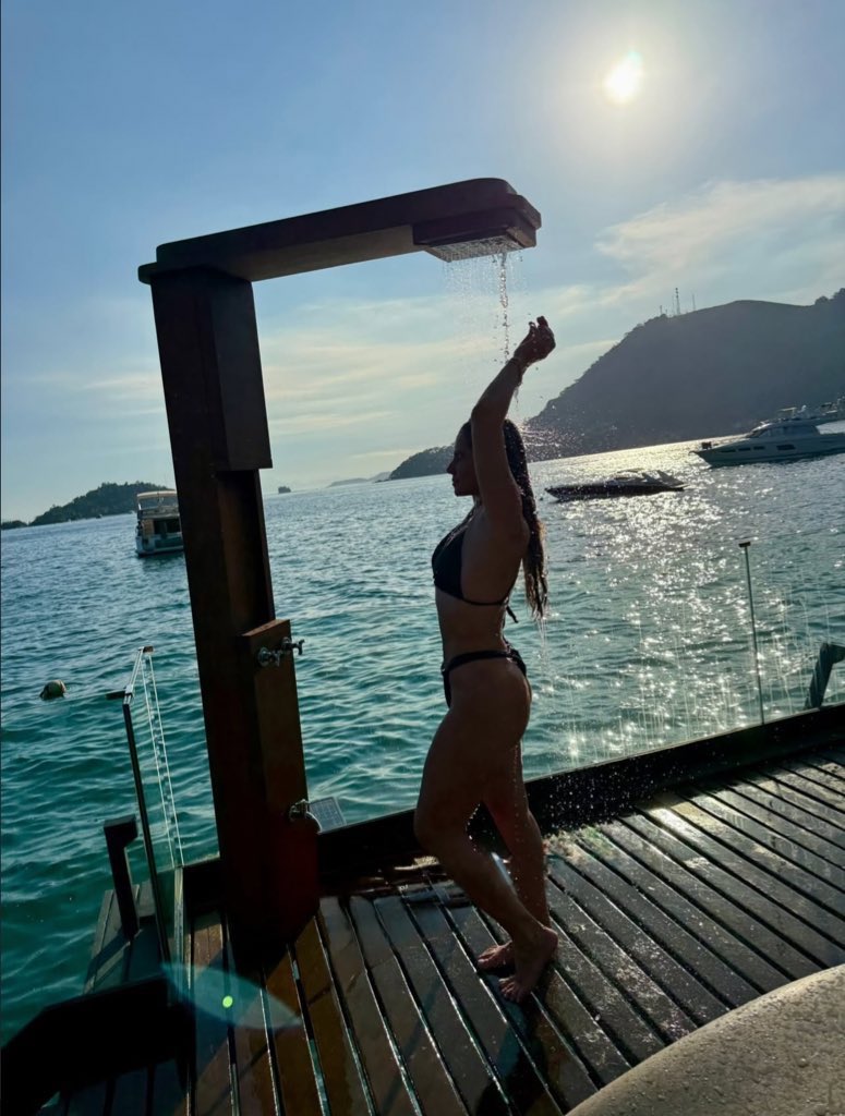 sofisvrrgara's tweet image. eu tenho os favs mais gostosos do mundo graças a deus