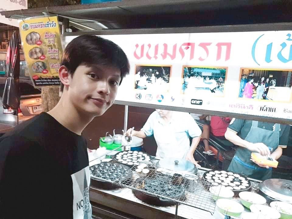 ปีใหม่🎇หลานชายกลับบ้าน…ค่ะ🌻🍋‍🟩 #HappyNewYear2026 ไปเรียนเมืองนอกมาจ้า😆🌷🌺🪷🪷#หลาน กลับมาเที่ยวปีใหม่ที่🇹🇭 #พักผ่อน #ด้อมหลานเจมส์กับยายติ้ก #กินๆๆๆ ❤️🇹🇭🌷🍋‍🟩🥯