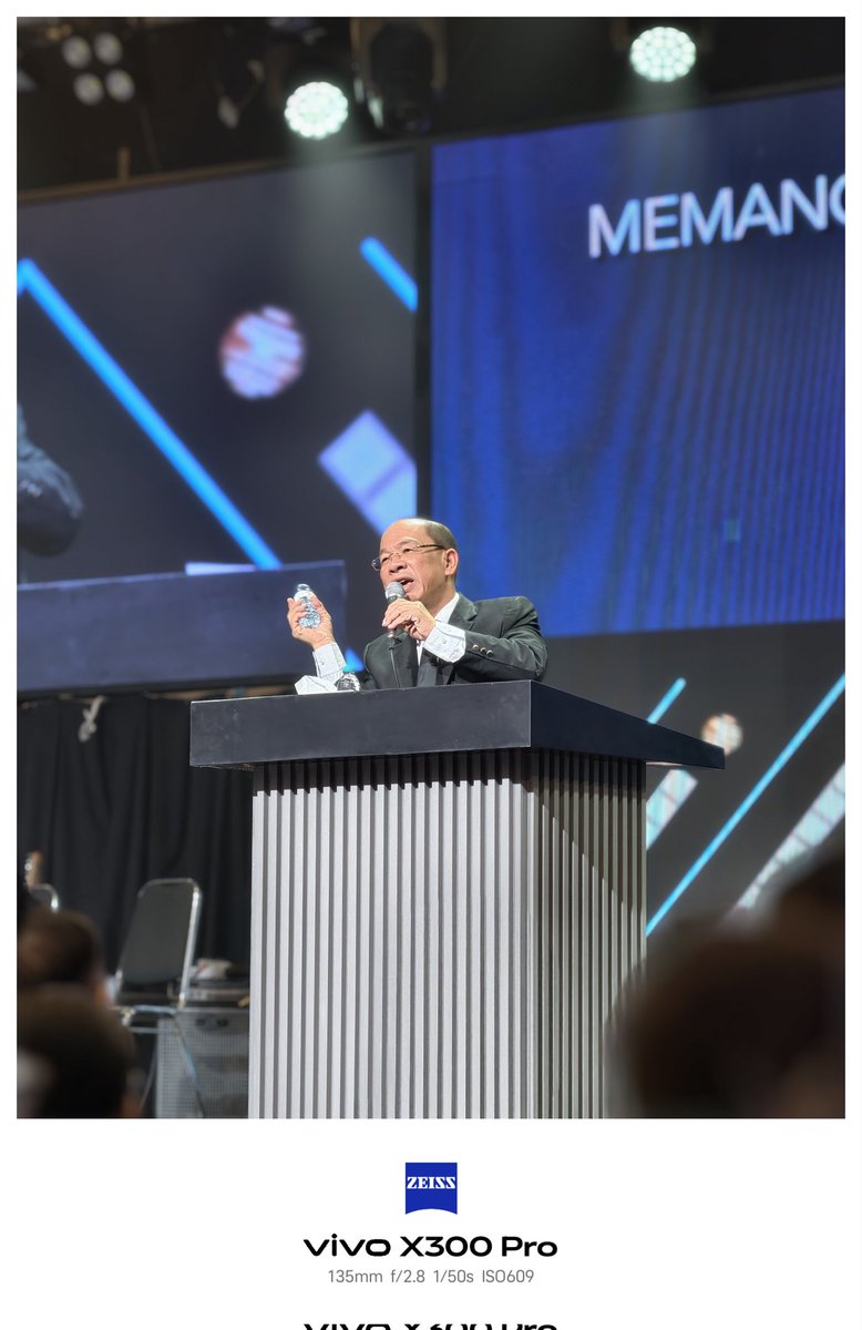 LFXED's tweet image. Ibadah tutup tahun, merayakan sekaligus mendoakan Tahun mendatang. 
Selamat Tahun Baru kawan2.