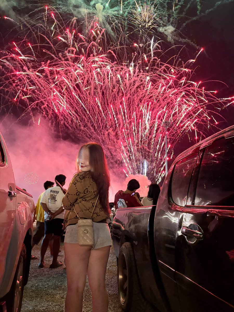 Happy new year Kaa🎊🎉
#กาญจนบุรี #สาวอวบ