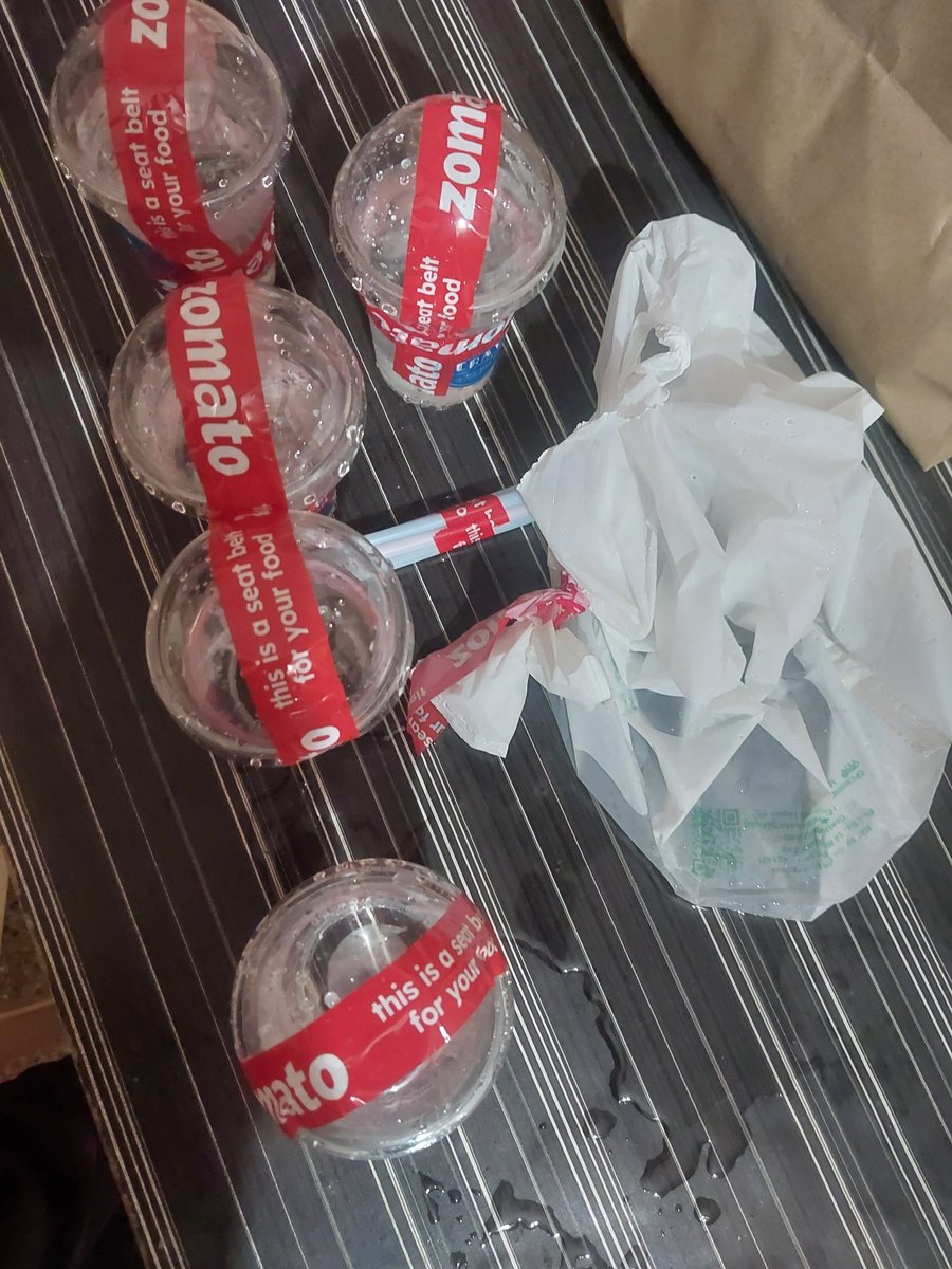 believer50351's tweet photo. #226167836793465
@swiggy @SwiggyCares i ordered 5 sprite and they delivered this @sprite . Very bad experience https://t.co/AMIVJFPq9d
