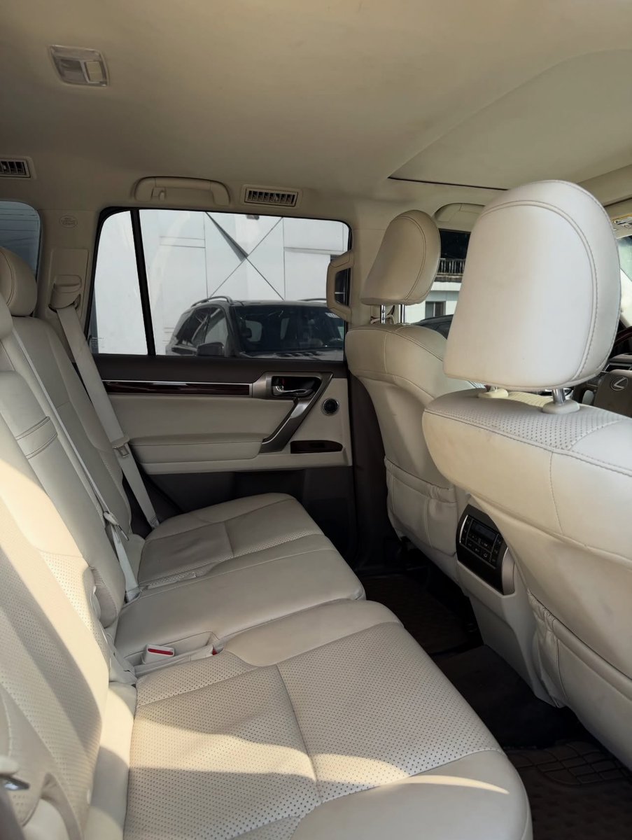 abegautos's tweet photo. Foreign Used Lexus GX460 2015

🏷️Price: 49M

📍Location: Lekki Ajah Expressway  Victoria Garden City (VGC) By Eleganza Gardens, Facing The New VGC Bridge 

Follow us @abegautos 

Contact: WhatsApp + call 08051371807

#Lexus #Business #CarSale #Abegautos https://t.co/Im1LXGgZfa