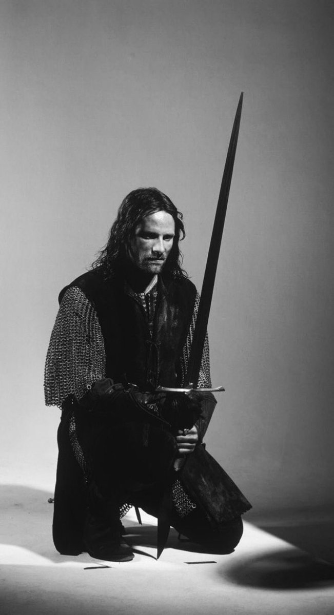 tolkienzone's tweet image. 