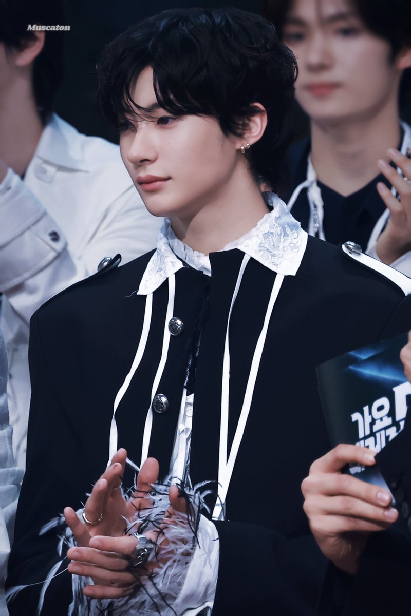 Muscaton tweet media