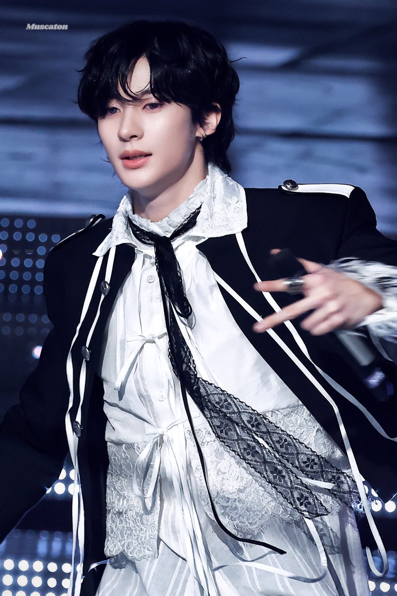 Muscaton tweet media