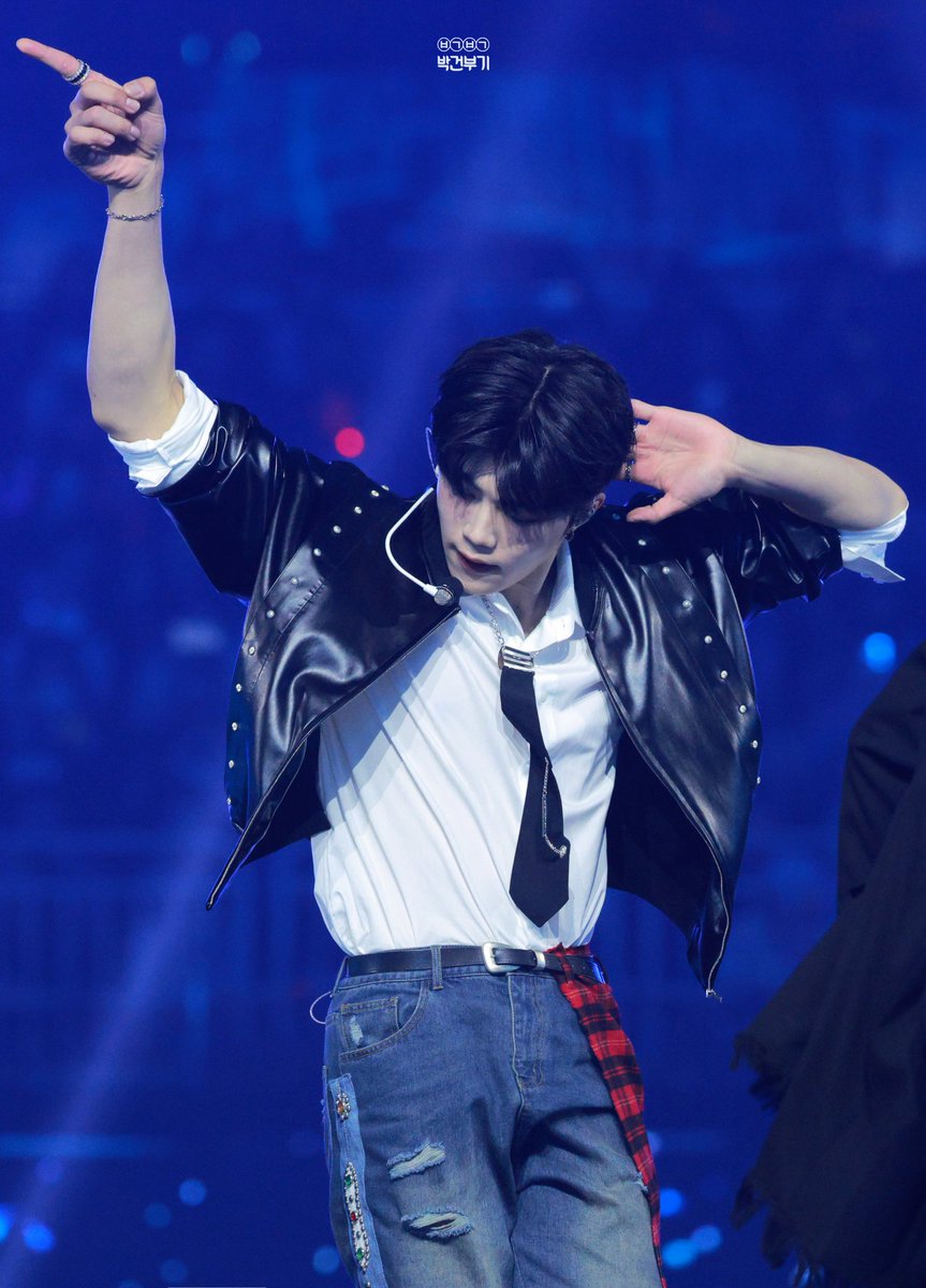 251224 SBS가요대전 박건욱

#박건욱 #ZEROBASEONE #ZB1  #제베원 #제로베이스원 #가요대전 #SBS가요대전