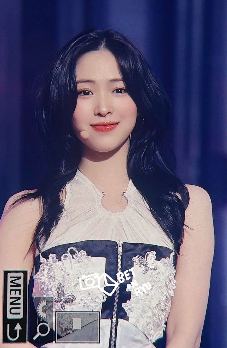 betonryu_srj's tweet image. 251231 MBC 가요대제전

공주님 새해 복 많이 받으세용~~~

#있지 #ITZY #류진 #RYUJIN 
@ITZYofficial