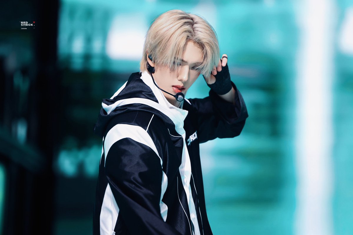 redcheckJS's tweet image. 260101 MBC 가요대제전

#박지성 #JISUNG
#지성 #チソン #NCTDREAM