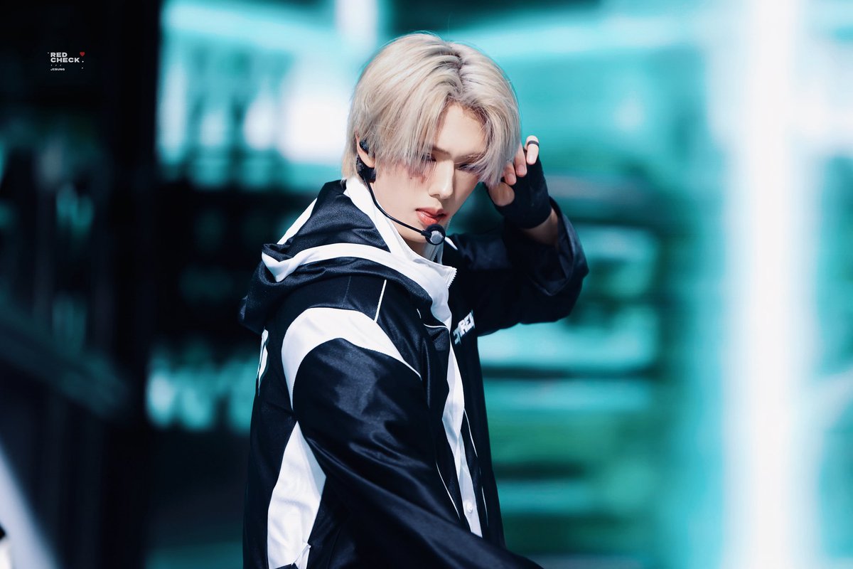 redcheckJS's tweet image. 260101 MBC 가요대제전

#박지성 #JISUNG
#지성 #チソン #NCTDREAM