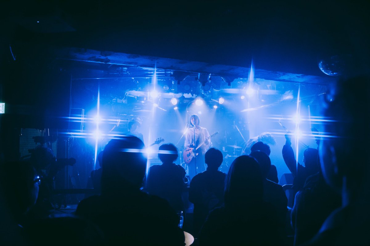 ▫️Happy New Year▫️

2025年はありがとうございました！
daydreamツアーも完走して出会いの1年でした
2026年も揺らいで凪をよろしくお願いします！

photo by <a href="/s_rina_camera/">鈴木 里菜/ライブカメラマン</a>