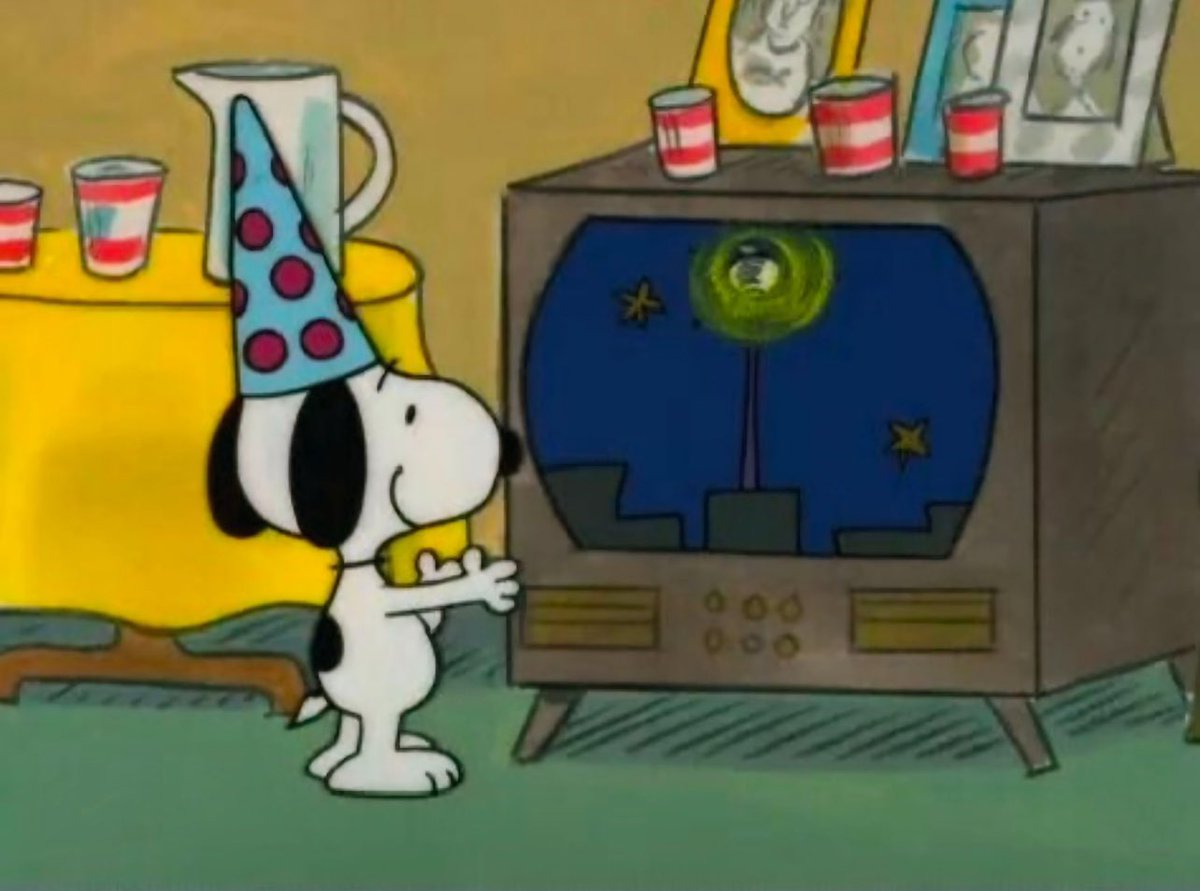 gir1genius's tweet image. SNOOPY IMAGE OF THE DAY