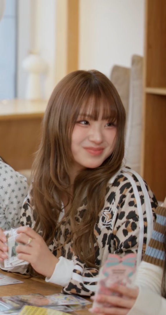 Shes such a cutie Im dying I love her 😭😭😭😭😭😭😭