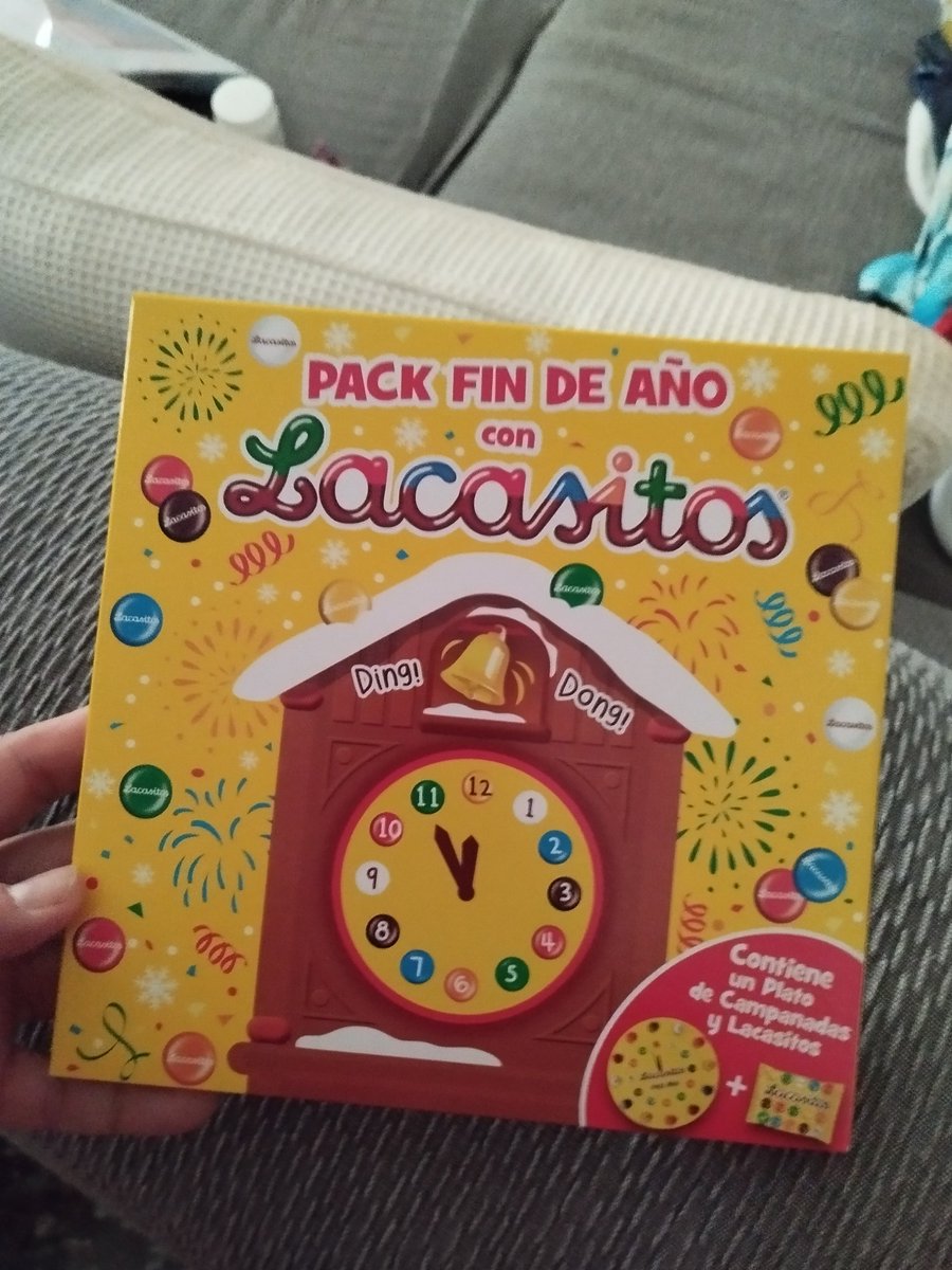 marmive's tweet image. Este año han pensado en los que no nos gusta la uva😂😂.
Muy feliz año 2026 a todos ,ojala sea el  año que el Valencia  se libere  y vuelva a estar arriba y tengamos salud para celebrarlo ,es mi único deseo .
Nos vemos en 2026 🍾🍾🥂🥂🎆🎆