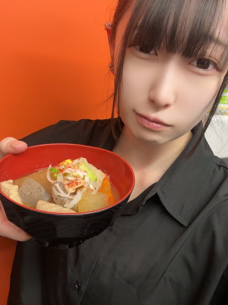 しぬほどつくったので

たべにきてくれ

えんとりーで5時までまってるね