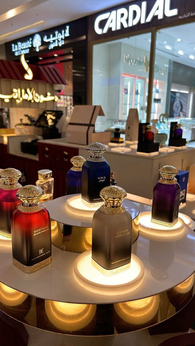 ix70r's tweet photo. عطور الدخون الاماراتيه فيه فوحان وثبات ي لطيف م اقدر اوصف لكم شكثر حلوه الصدق م استغنى عن عطورهم ابد 
@Dkhoonemirates https://t.co/v362Lhh0to