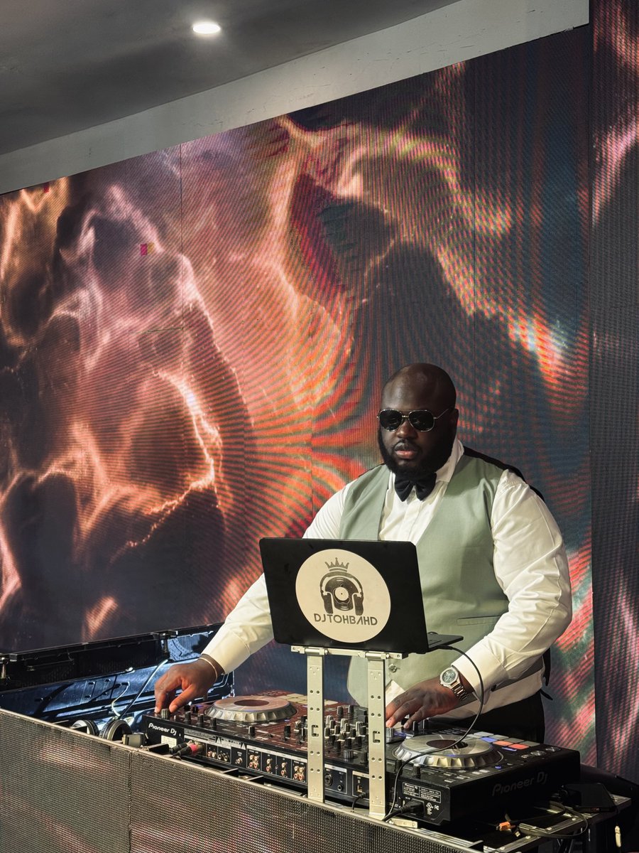 Undisputed 👑🎧 tweet media