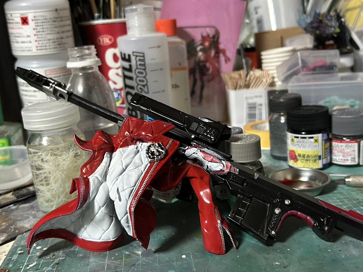 #NIKKE
あの〜、なんだろ…
デカール割れちゃったけど…
私は元気です…＿|￣|○

ハッシュタグにスノーホワイト( ˊ̱˂˃ˋ̱ )
で、wipはレッドフード(〃ω〃)

本体は年明けから着手しゅるㅂ≖͈̀ )ﾆﾔ