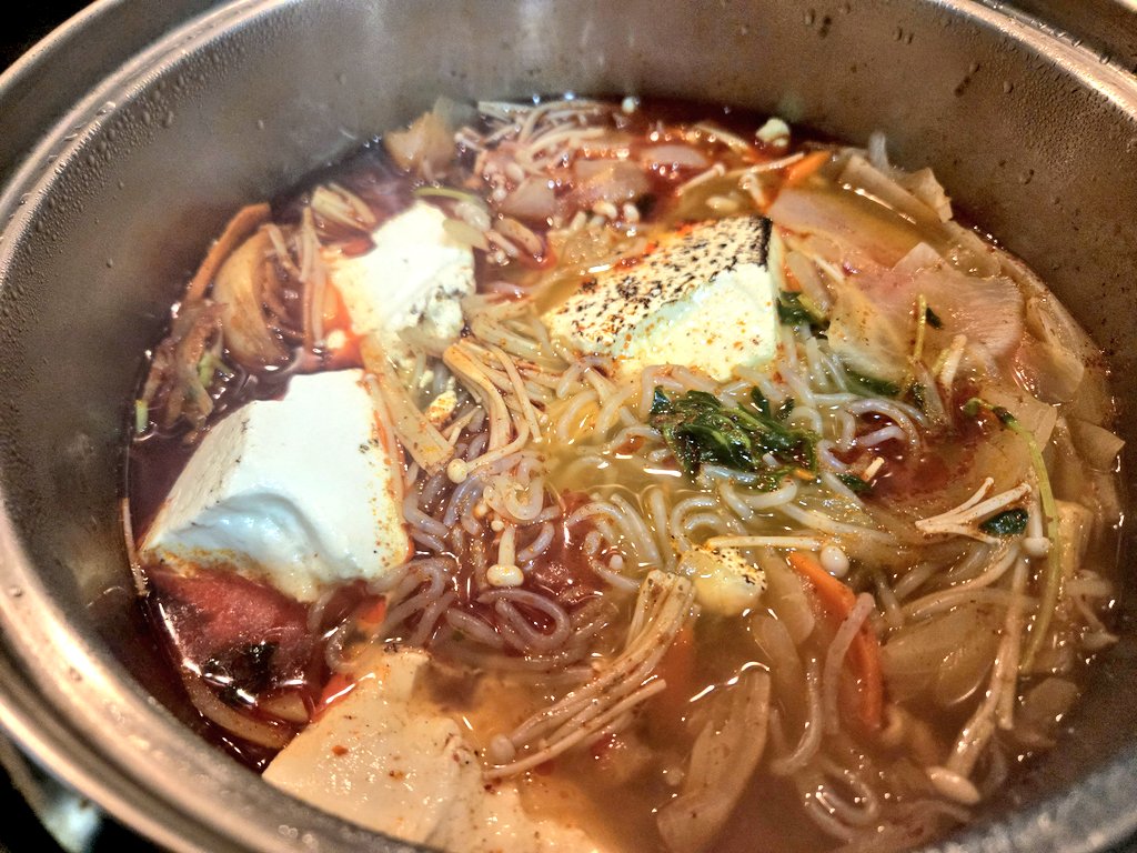 JJ199X's tweet image. ちゃんこ鍋か？