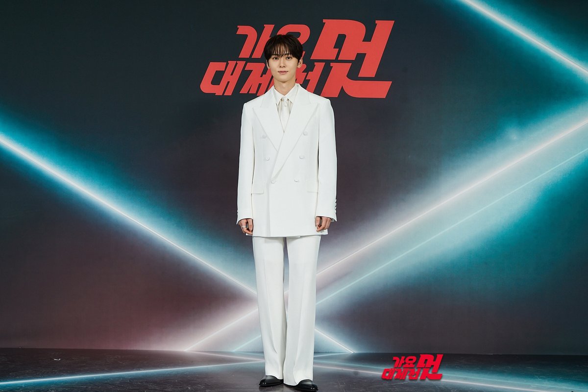 👑<#2025MBC가요대제전_멋>👑 포토월✨
#민호 #애니 #황민현 

더 많은 사진은📸➡buly.kr/31UTZs5
#가요대제전 #MBC가요대제전 #2025MBC가요대제전

ⓒ MBC&amp;iMBC 무단 전재, 재배포 및 이용(AI학습 포함)금지