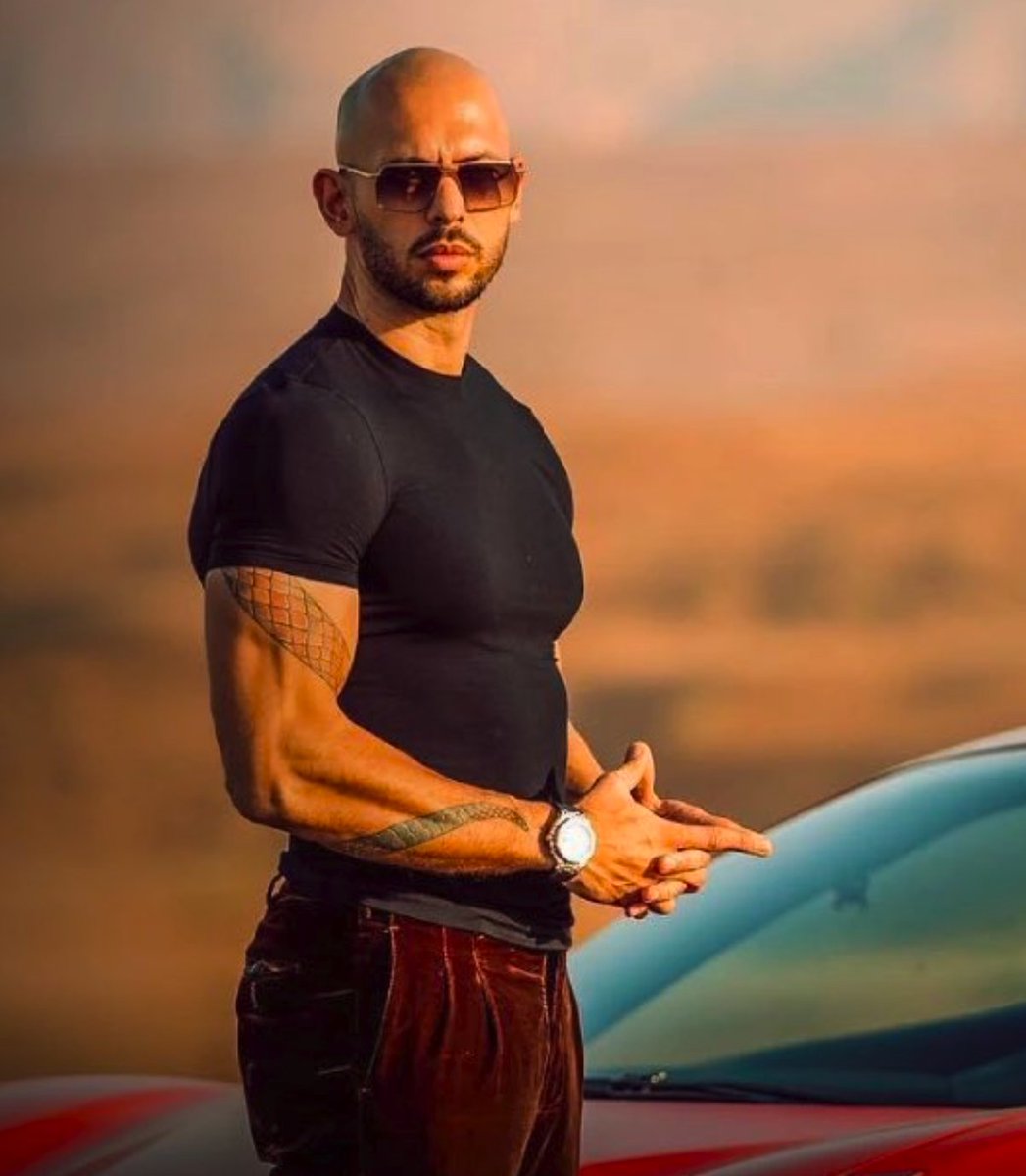 Dplanet's tweet image. 🚨🚨 What does Andrew Tate actually do for a living?

He doesn't have a world-changing product. He has a story - and a sales machine built to monetise that story.

Let's have a closer look 🔎🧵⬇️