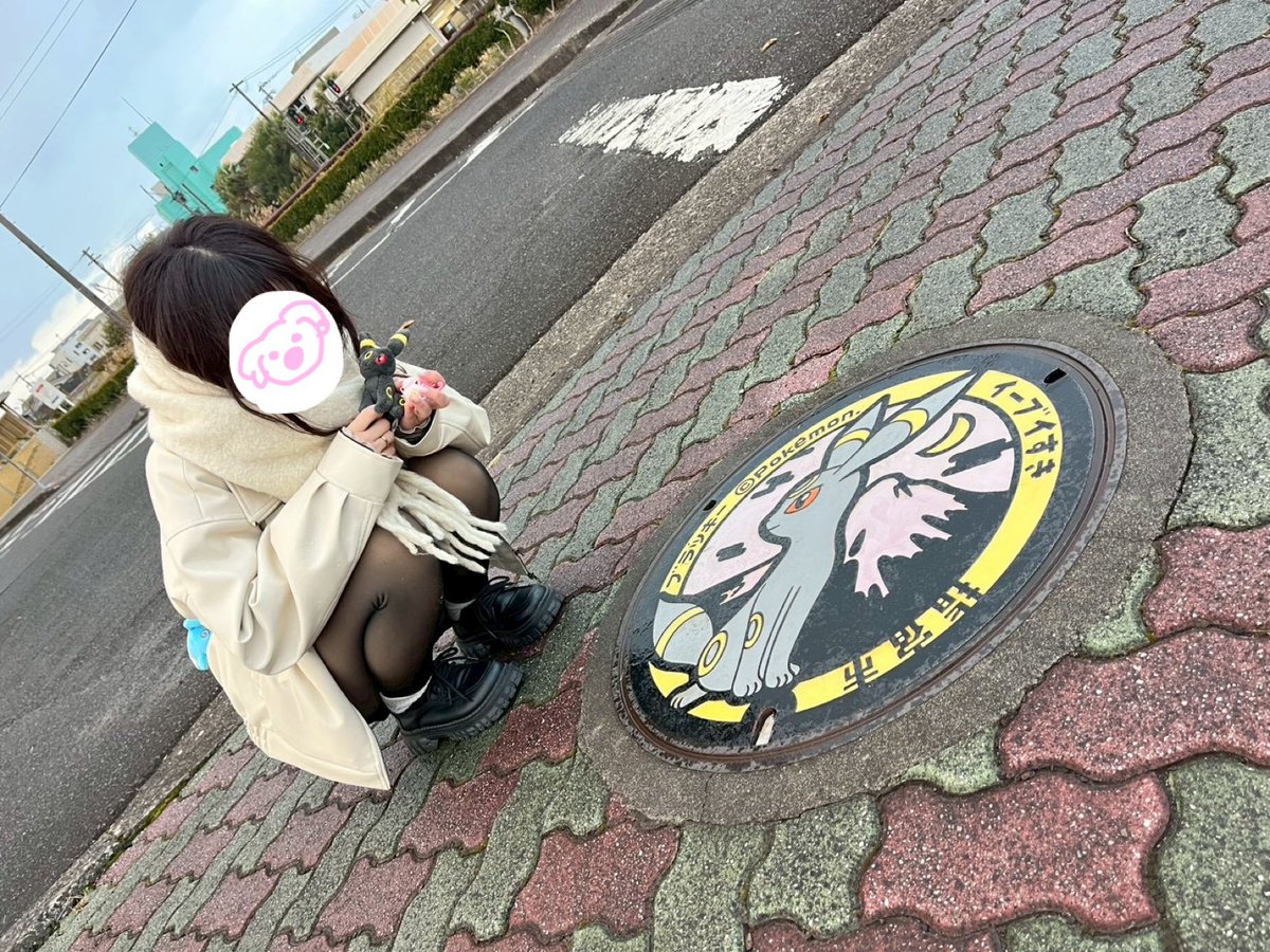 こあら tweet media