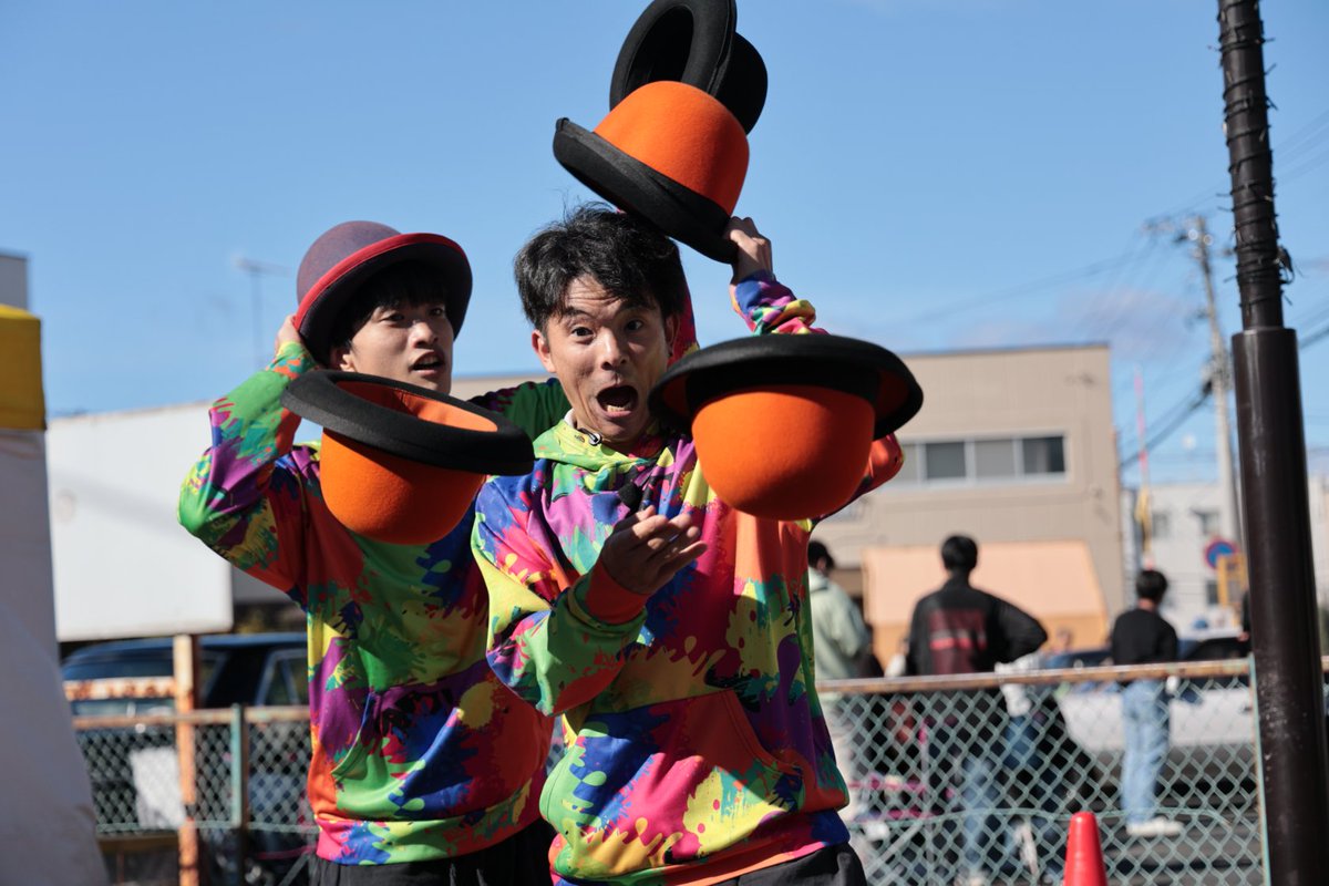 今年のベストショット②
2025.11.3 もっとまつり2025にて。
NEAR PLUS（<a href="/NearPlus_CH/">Near Plus</a>）さん

わたわちゃしながらも観客を引き込む、そんな笑顔が素敵です。